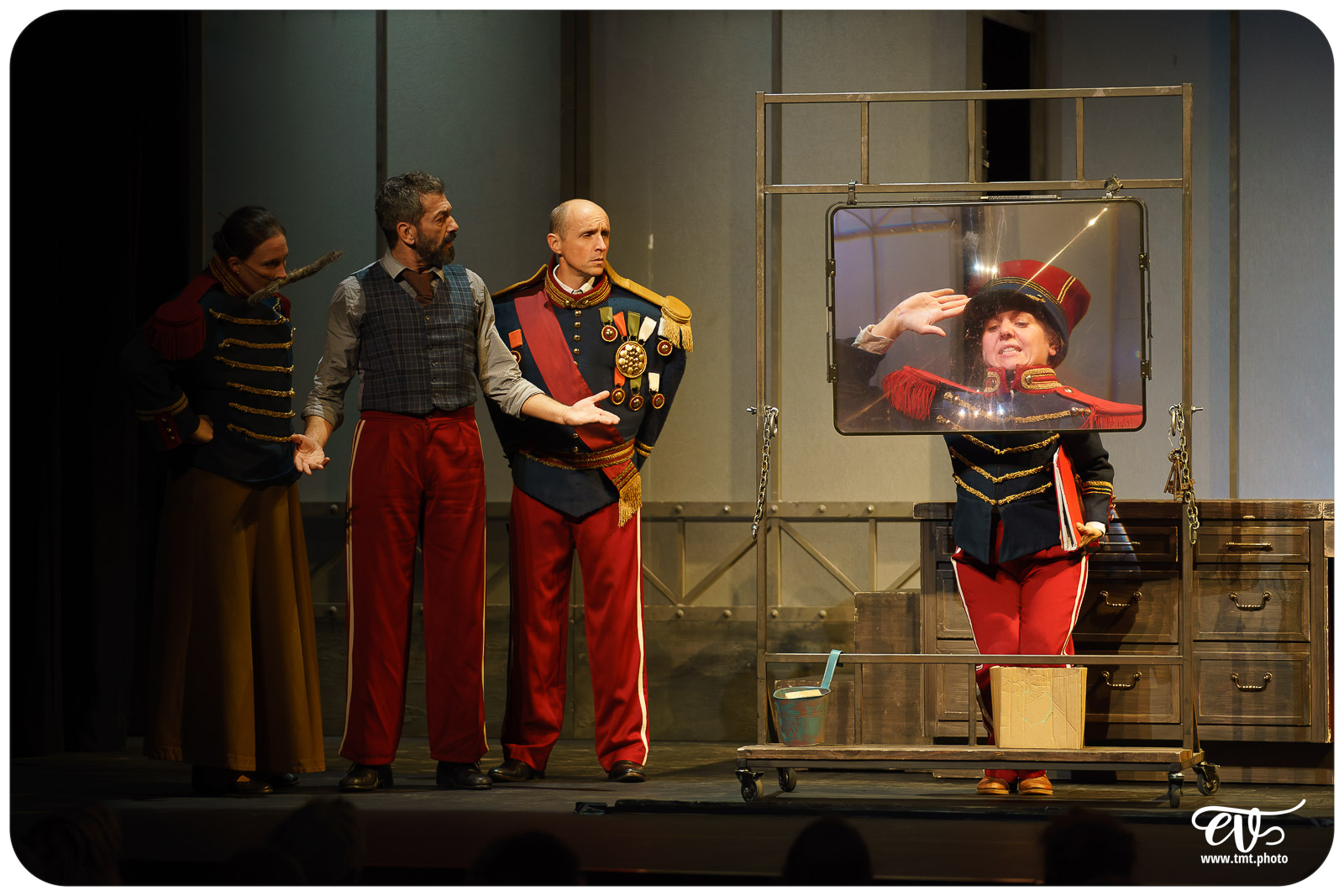 LES TÉMÉRAIRES (LE GRENIER DE BABOUCHKA)